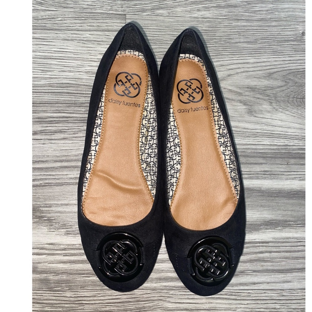 LIKE NEW Daisy Fuentes Shoes